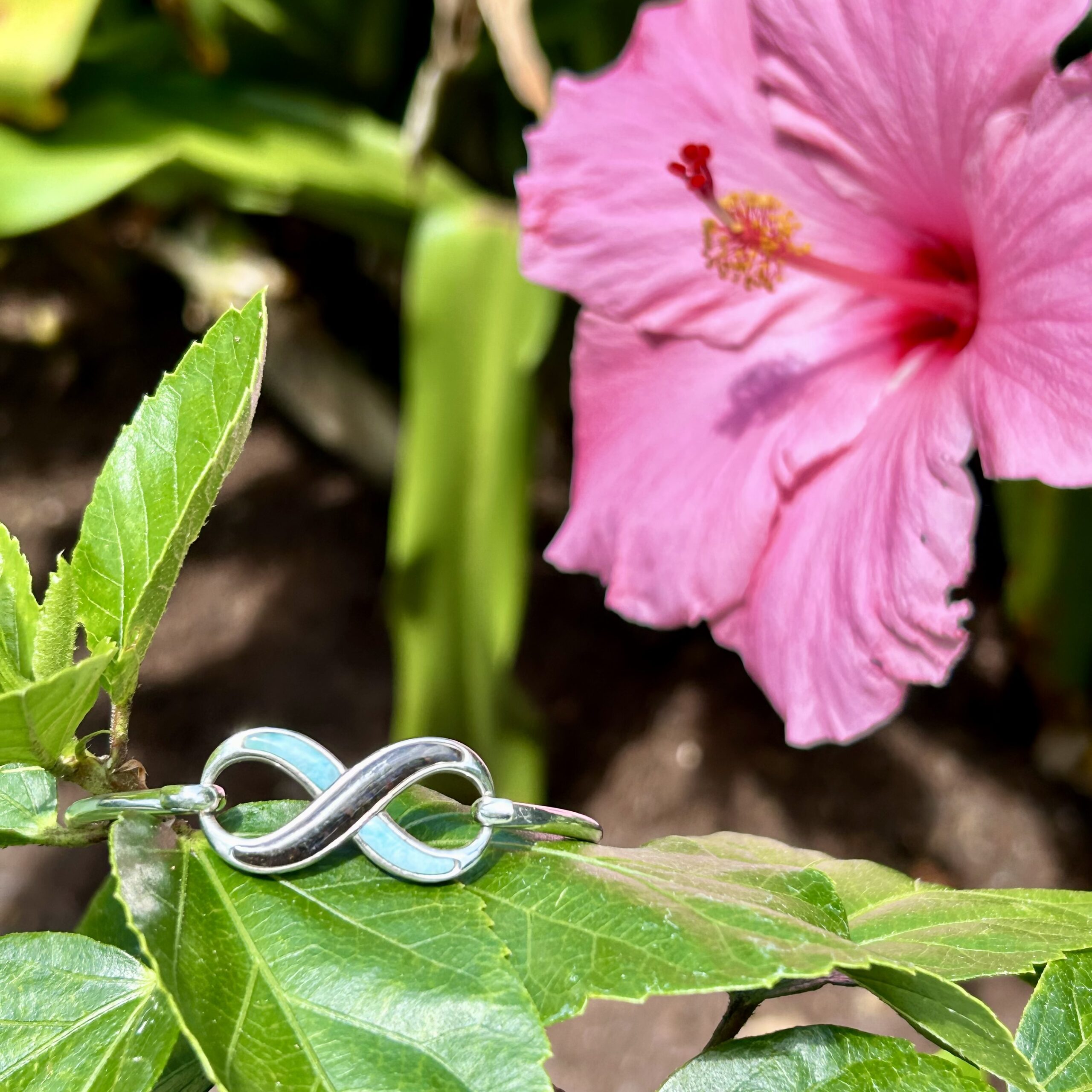 Dune Jewelry's Boutique Collection Infinity Bracelet