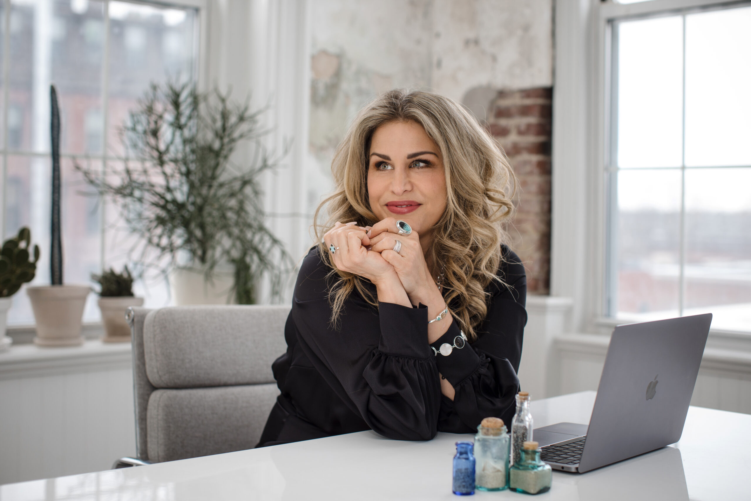 Headshot photo of Holly Daniels Christensen founder of Dune Jewelry by Samantha Robsshaw