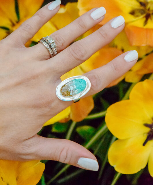Header image of Dune Jewelry's Cocktail Ring with Ocean Ombre for the Influencer Mother's Day Campaign blog.