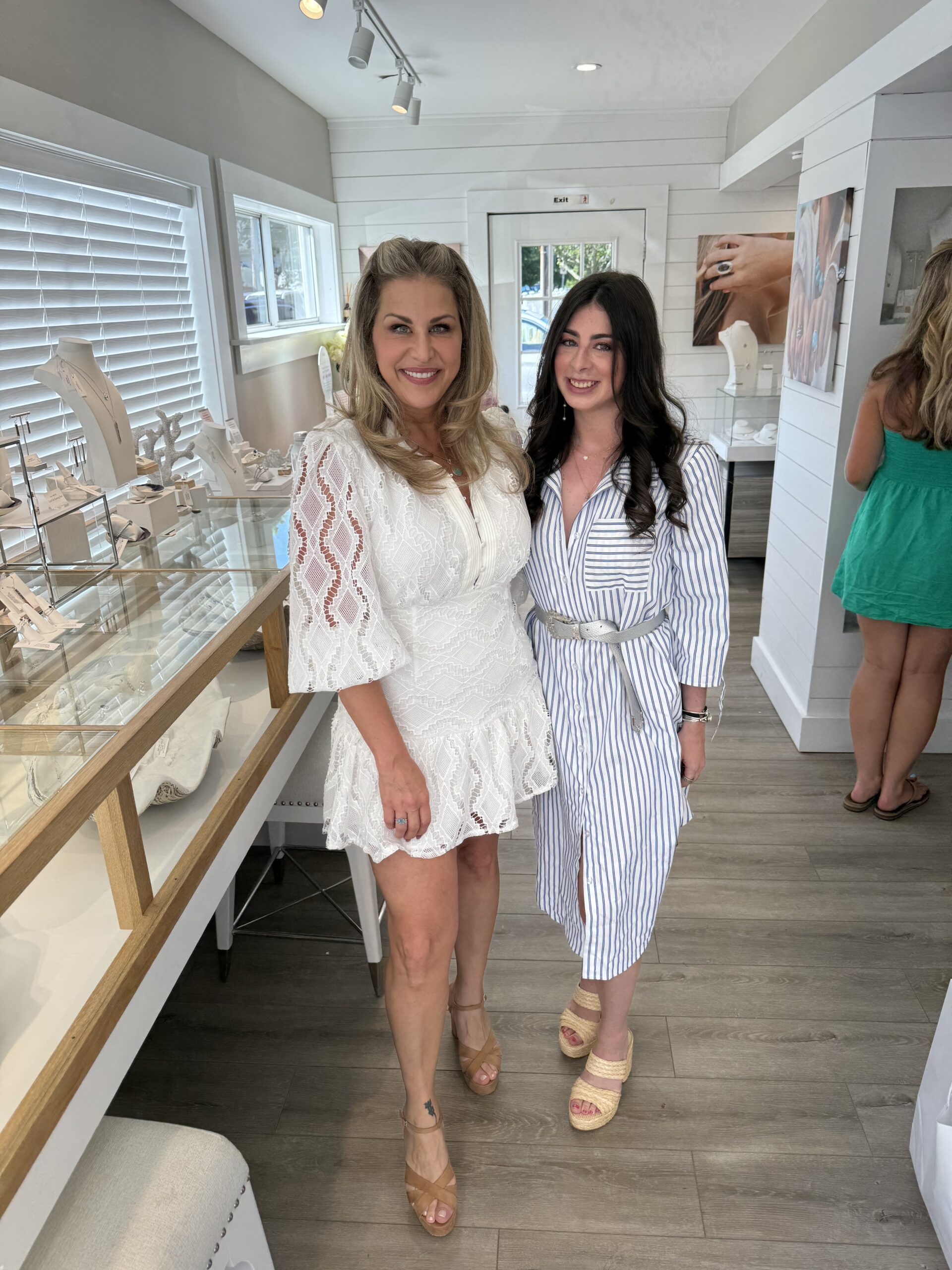 Dune Jewelry's Founder & Designer Holly Daniels Christensen and @kylie_morann