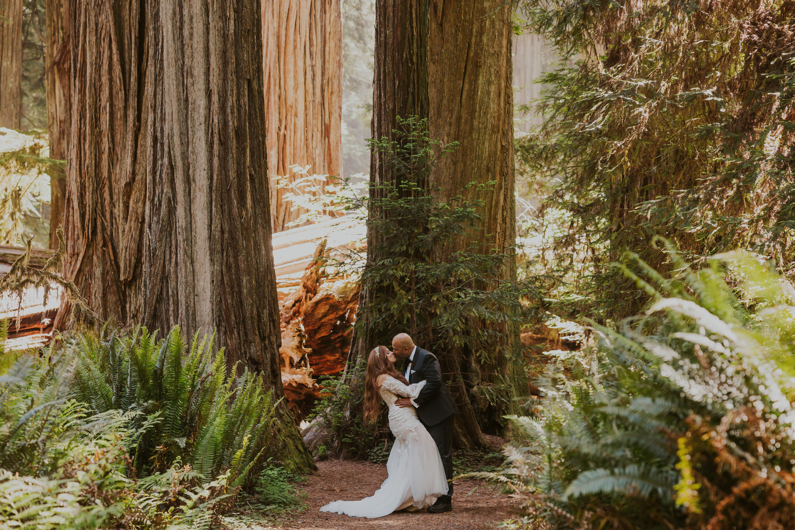 Elopement wedding jewelry and cremation memorial keepsakes for weddings.