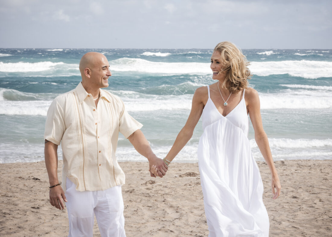 Valentine's Day Jewelry Gift Guide with diamond Valentine's gifts, 14k gold Valentine's gifts, and beach Valentine's gifts.