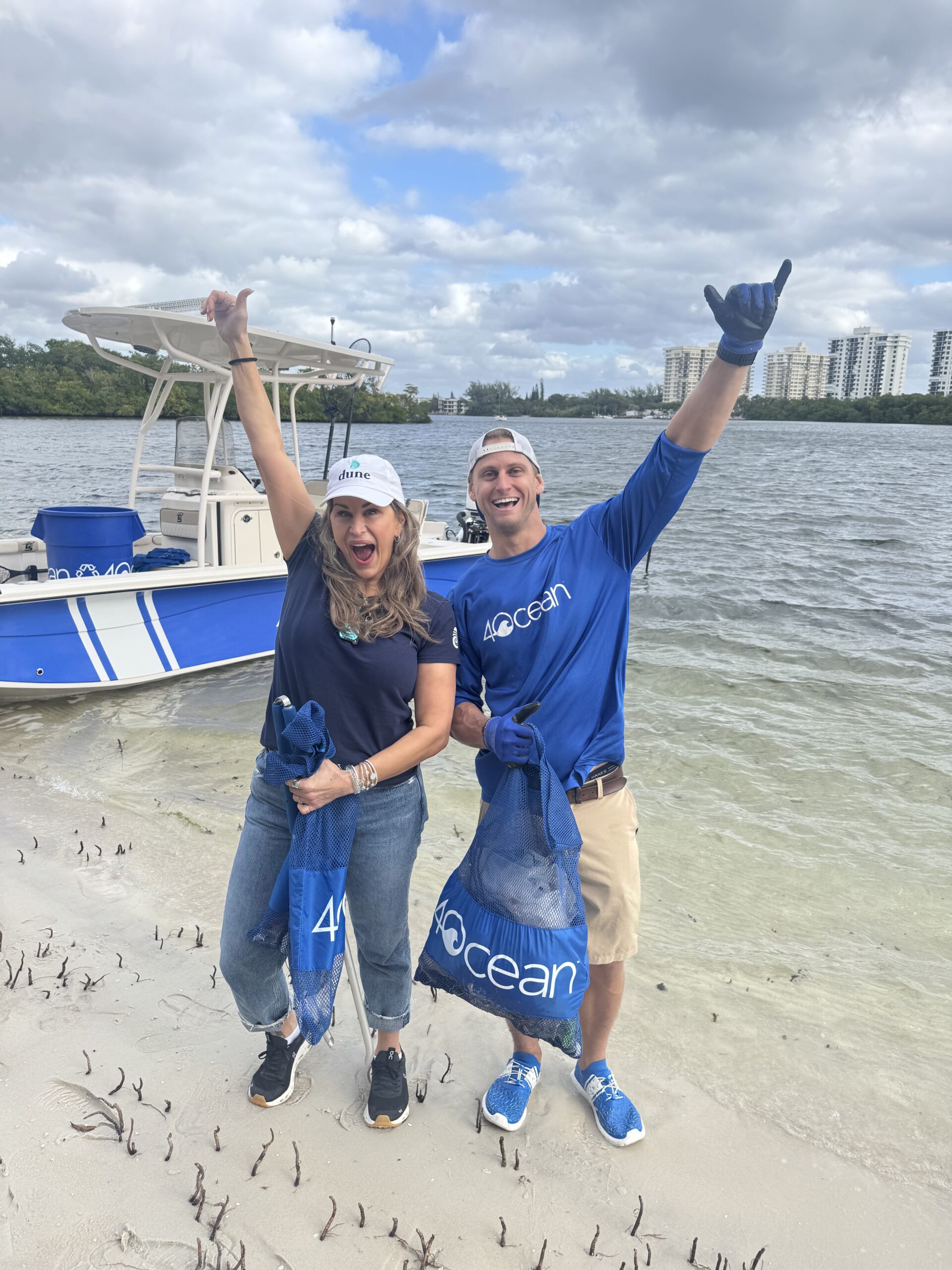 Eco-friendly jewelry company Dune Jewelry joins 4ocean for a beach clean up in Florida.