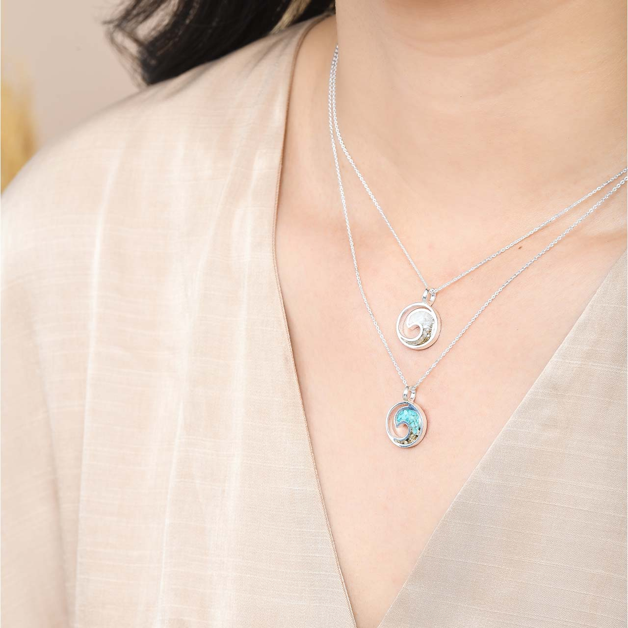 Wave Necklace - Diamond & Turquoise Gradient