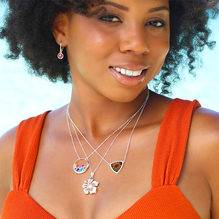 Silver Screen Collection - Enchanted Rose Trillion Necklace