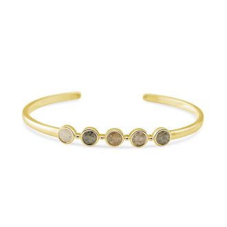 Coastal gold bracelet custom crafted with beach sand and elements. Luxury personalized housewarming gifts. What is the best jewelry for a beach wedding? This is.