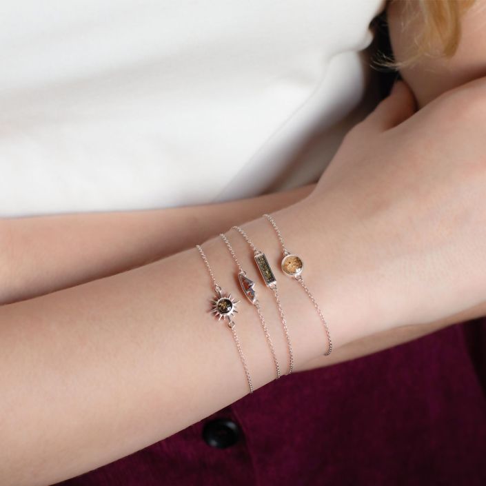 DIY: Delicate Chain Bracelets - The Stripe