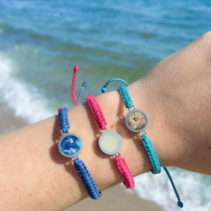 4 Ocean Recycled Plastic & Glass Bracelet - Kelp Forest Earth Day 2023 –  Dandelion Jewelry