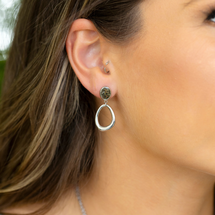 &earth - Mother Earth Earrings - Gold