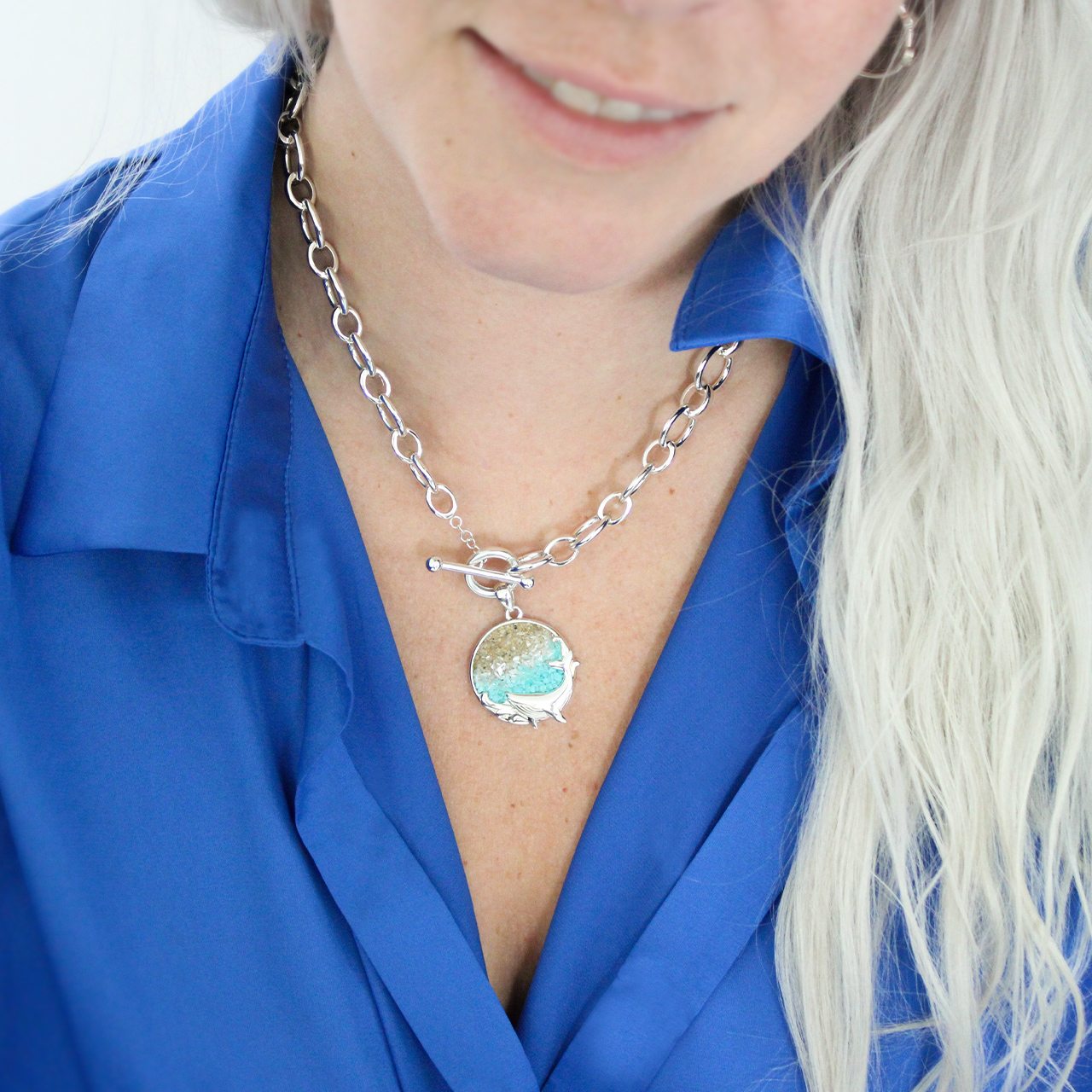 Whale Pendant Necklace - Turquoise Gradient